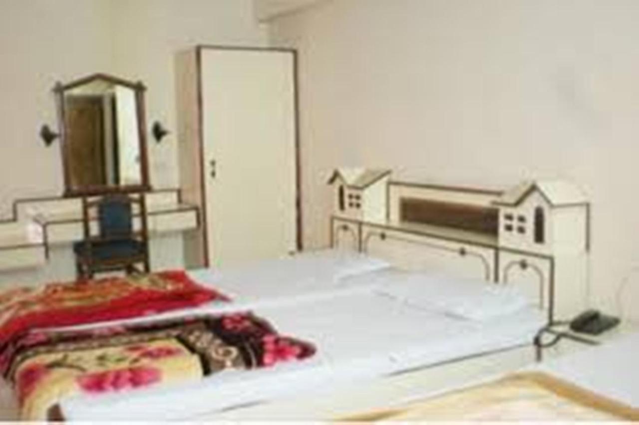 רישיקש Hotel Shivlok מראה חיצוני תמונה